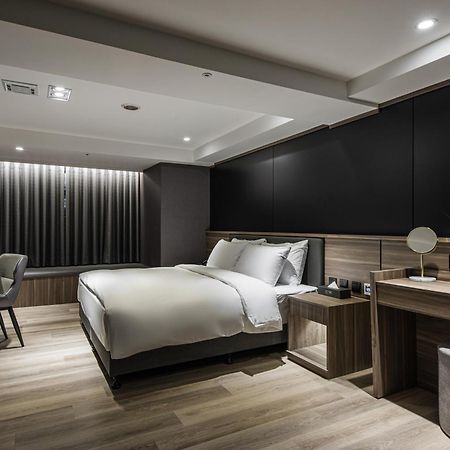 Autumn Willow Hotel تايتشونغ المظهر الخارجي الصورة