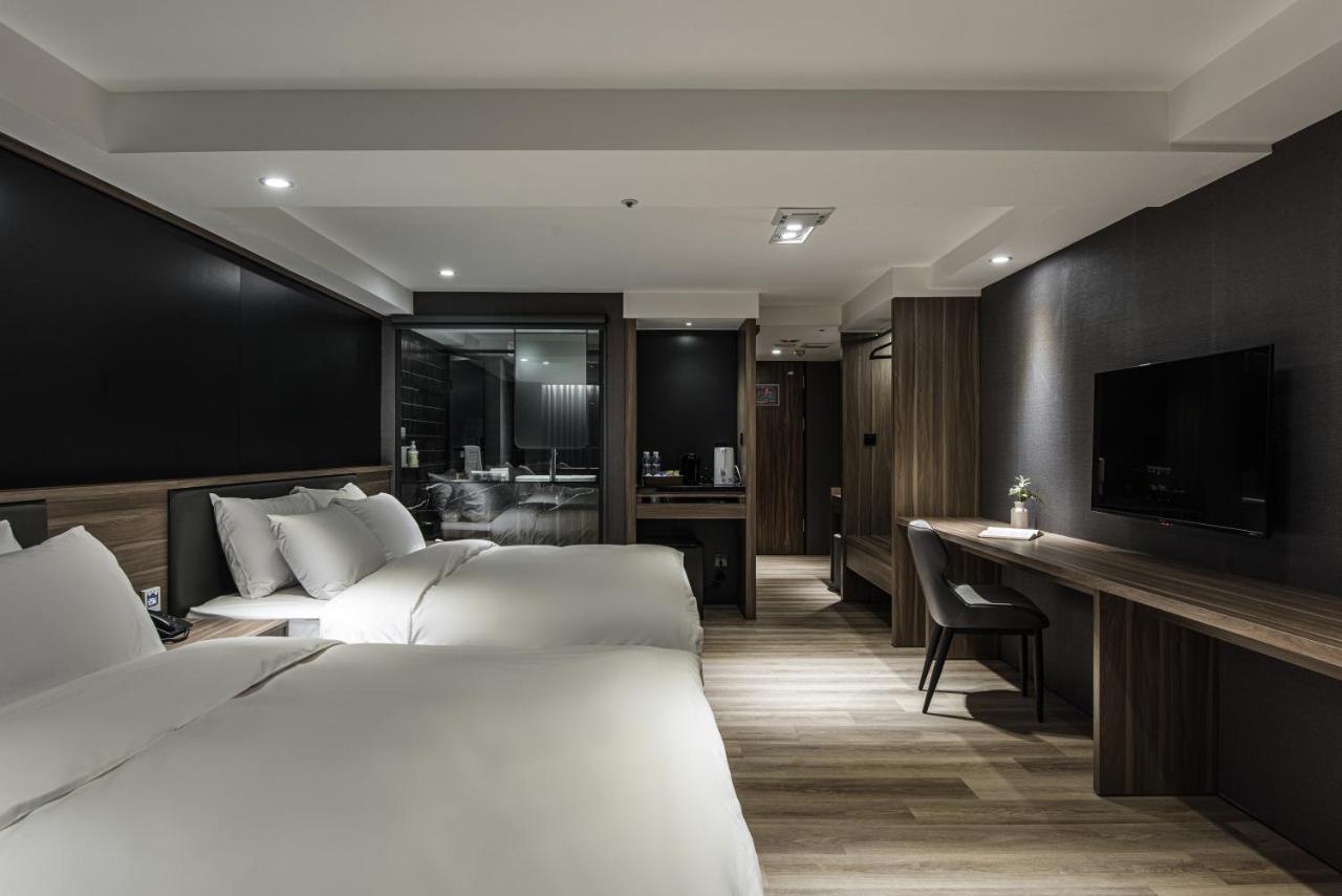 Autumn Willow Hotel تايتشونغ المظهر الخارجي الصورة