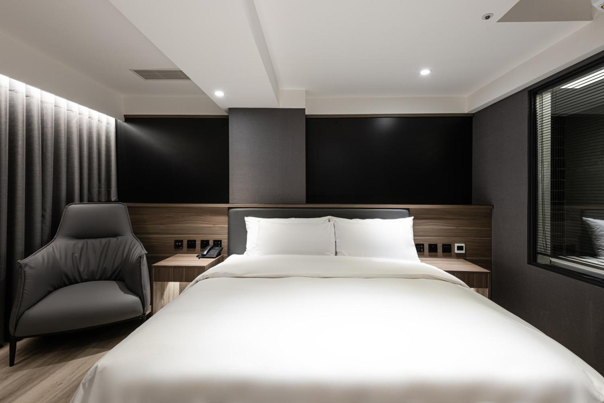 Autumn Willow Hotel تايتشونغ المظهر الخارجي الصورة